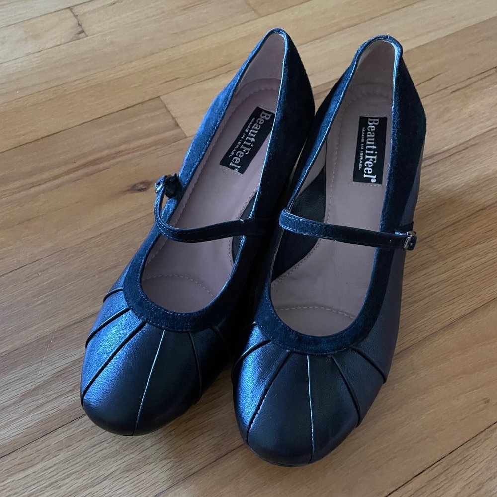 BeautiFeel Black Wedge Shoes